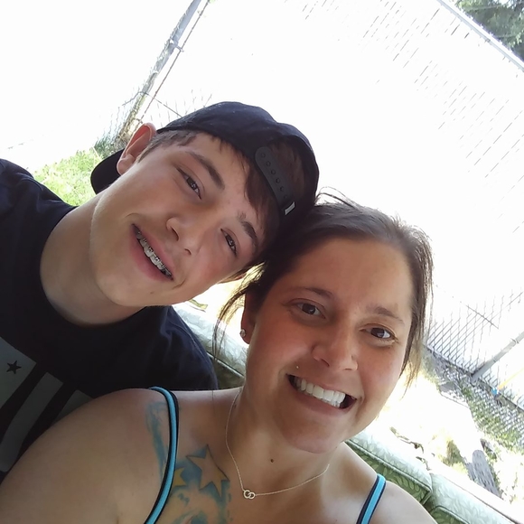 Meet your Posher, Tonya - Picture 1 of 1